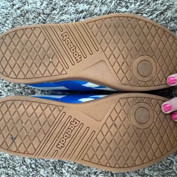 Reebok Sky Blue and White Athletic Shoes - Picture 5 of 5